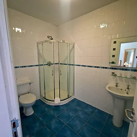 Guest house West View Only